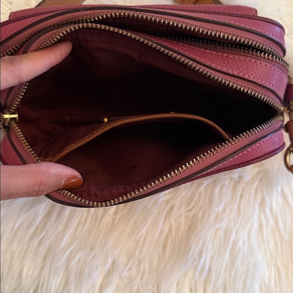 Coach Willow Camera Bag - Picture 13 of 16
